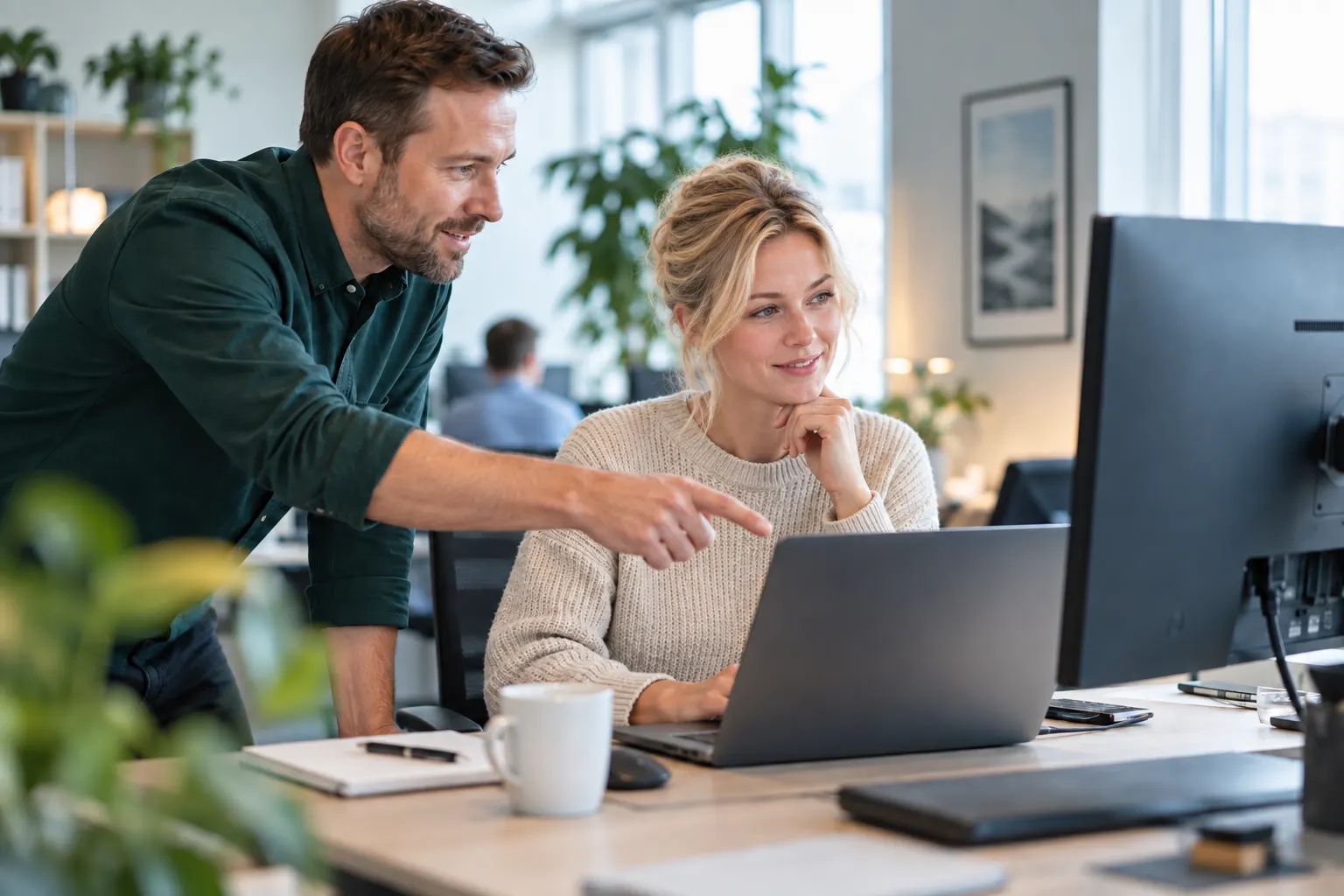 Arbejdssituation på et kontor